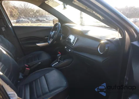 2019 Nissan Kicks Sr z USA, uszkodzony, nr VIN 3N1CP5CU5KL484809